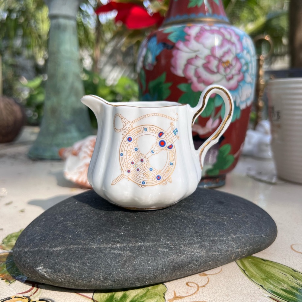 Fine bone china made in ireland Royal Tara creamer